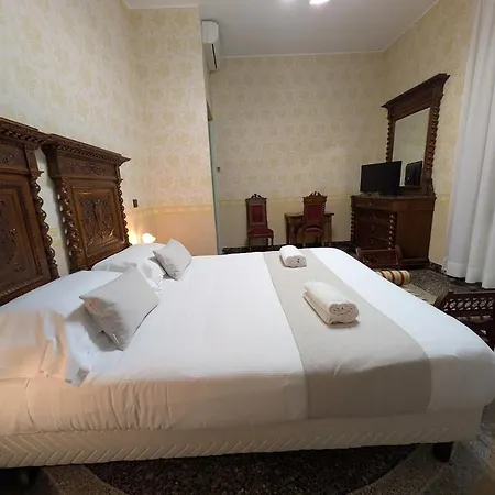 Отель Fieschi Boutique