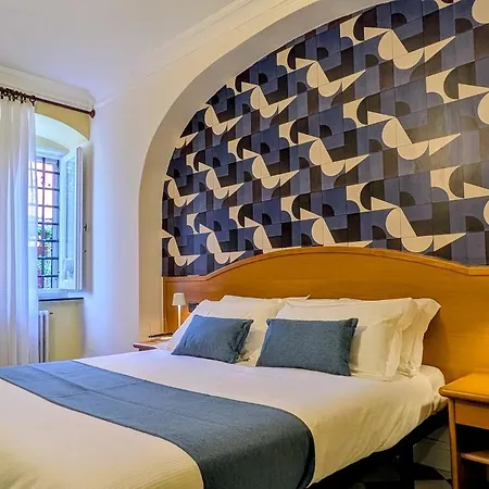 Fieschi Hotel 3*