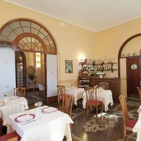 Fieschi Boutique 3*