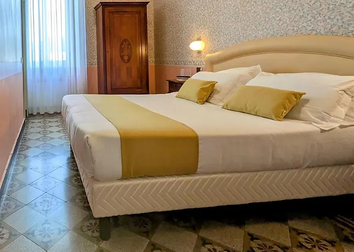 Fieschi Boutique 3*