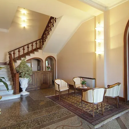 Hotell Fieschi Boutique 3*