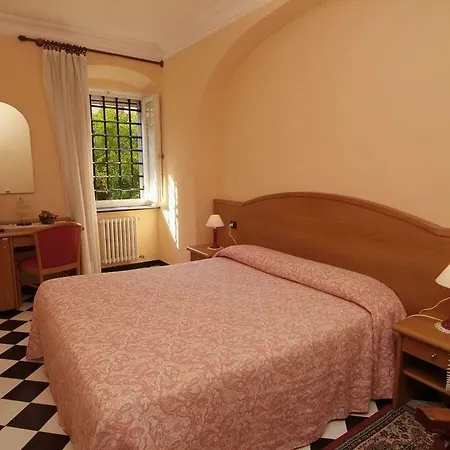 Fieschi Hotel