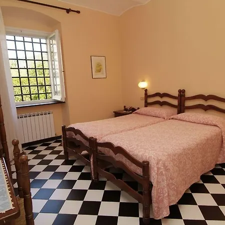 Fieschi Hotel 3*